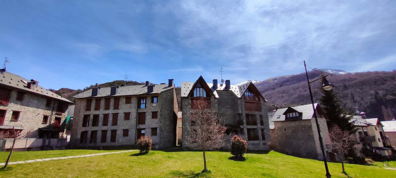 Los Cachorros El Pueyo de Jaca Exterior foto